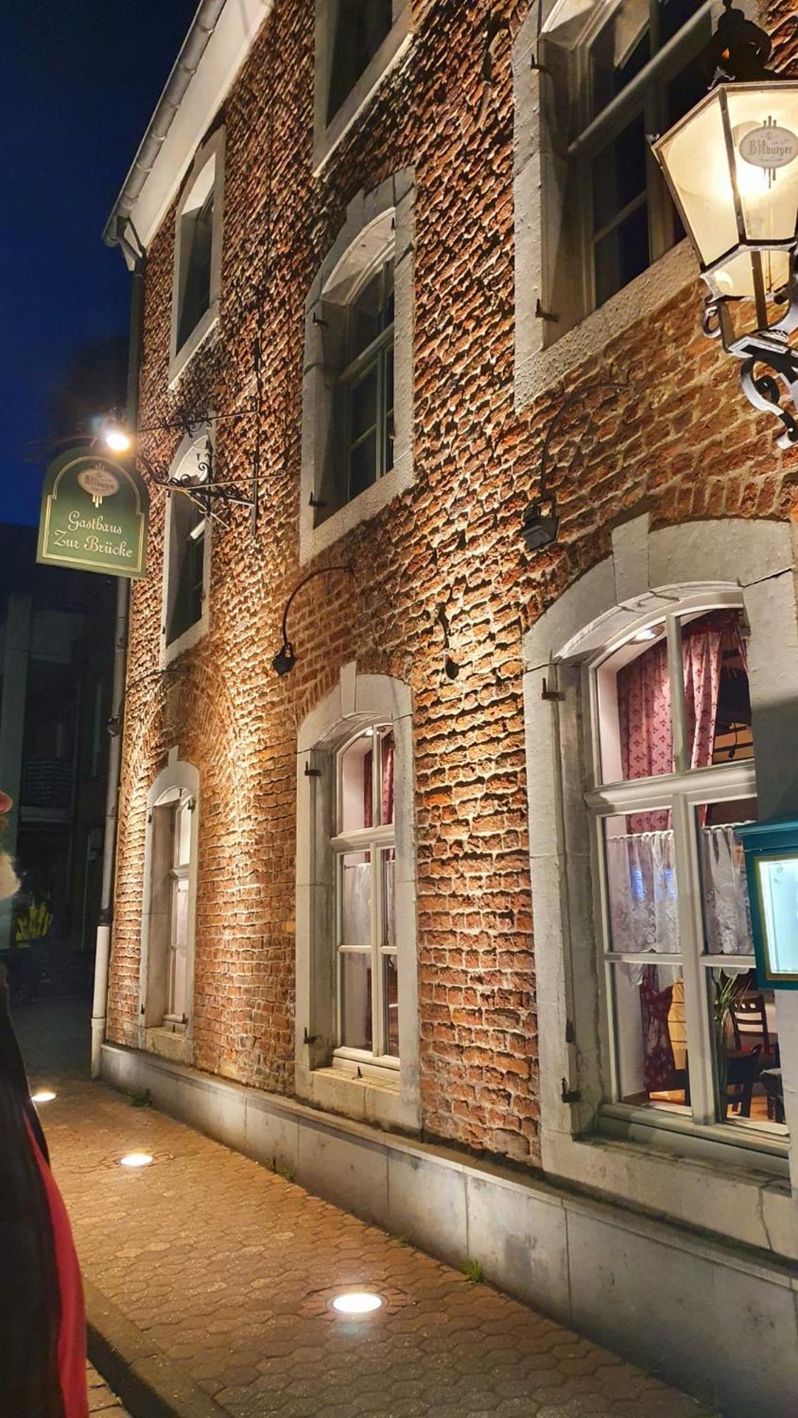 Hotel Zur Bruecke Herzogenrath Exterior photo