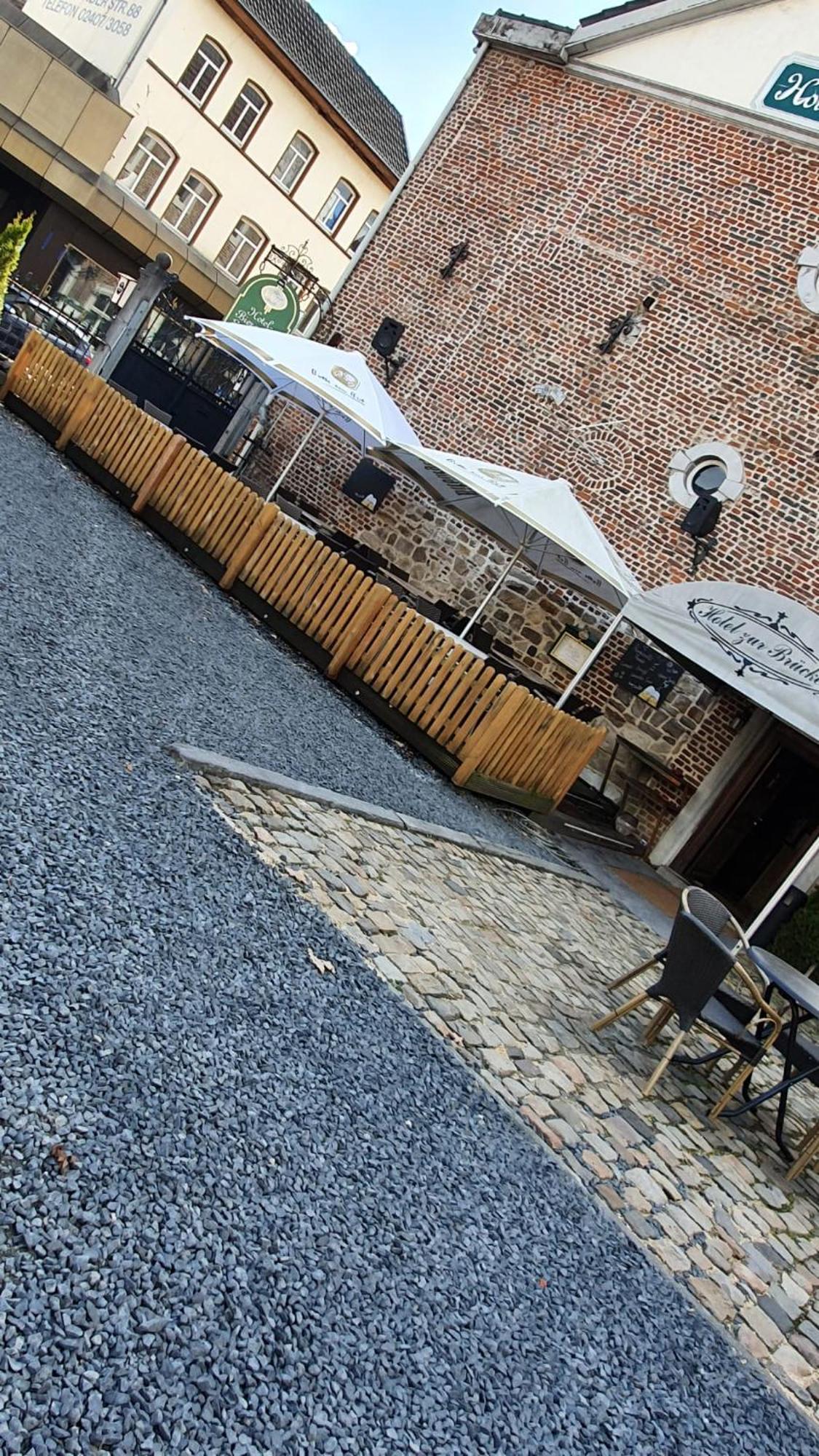 Hotel Zur Bruecke Herzogenrath Exterior photo