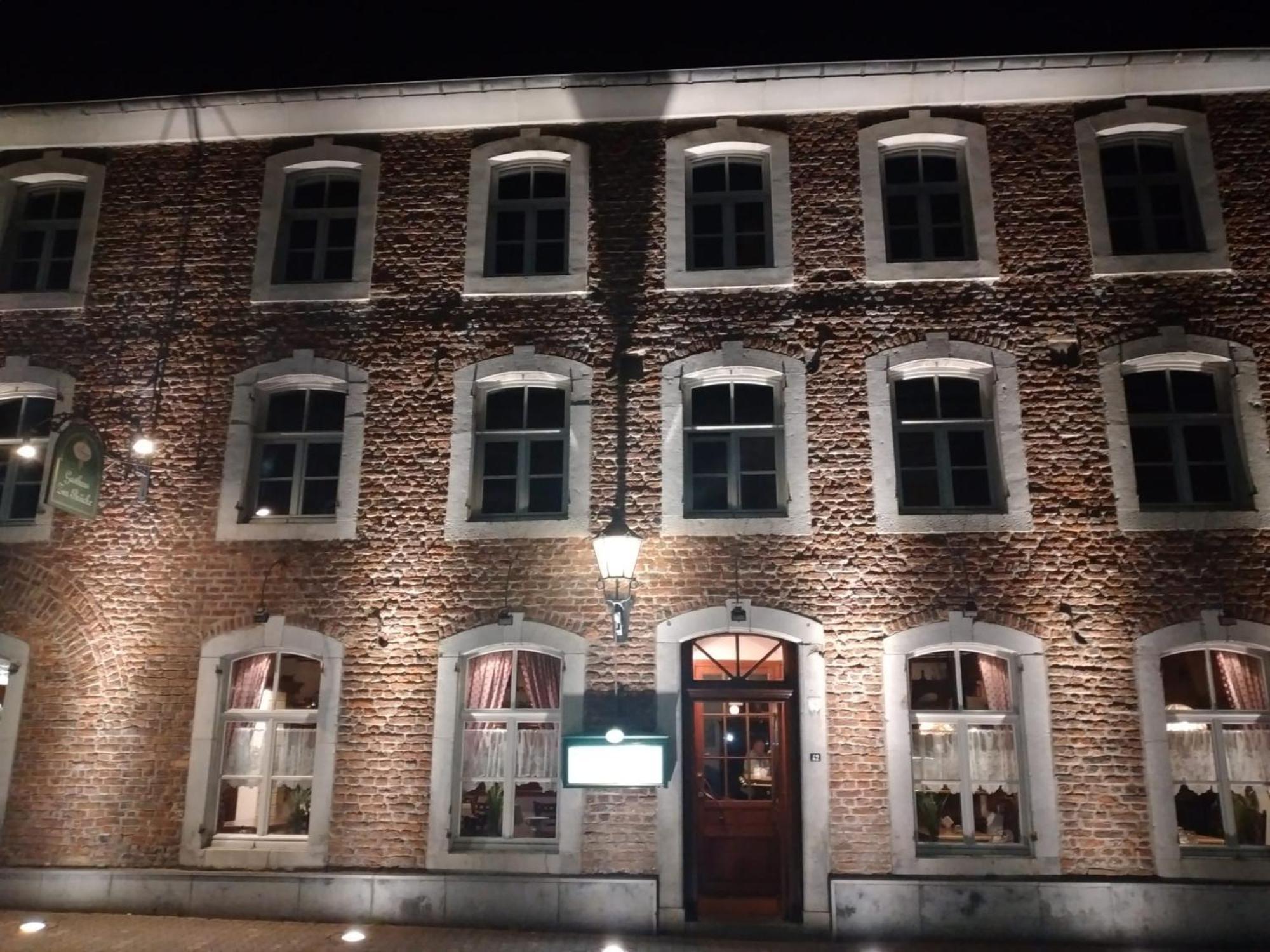 Hotel Zur Bruecke Herzogenrath Exterior photo